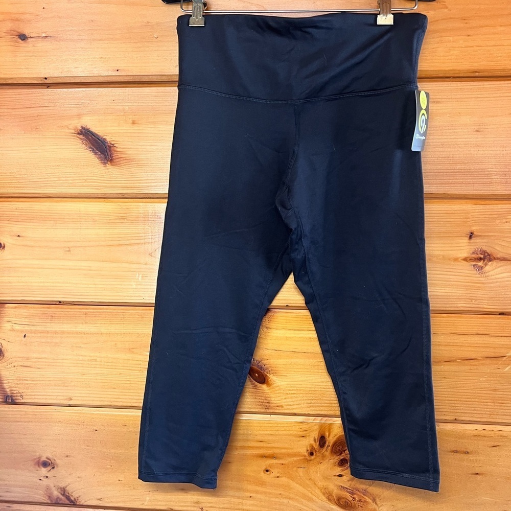 NWT Champion High Rise Black Cropped Freedom Large Womens Tight